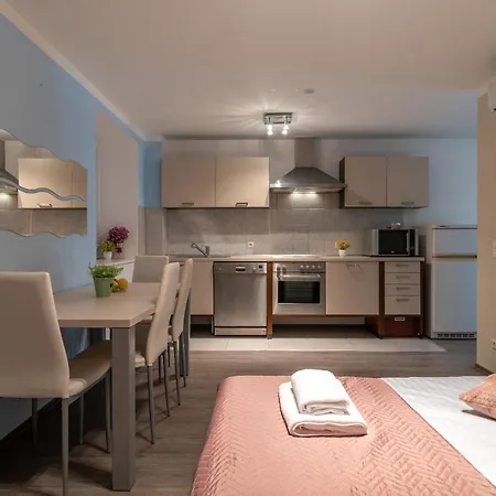 Apartment Leonarda *