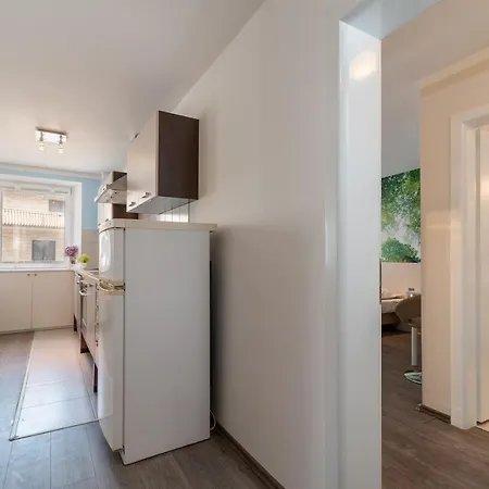 Leonarda Apartman Trogir