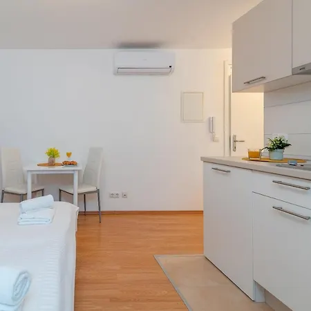 Apartment Leonarda