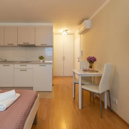 Apartment Leonarda Trogir