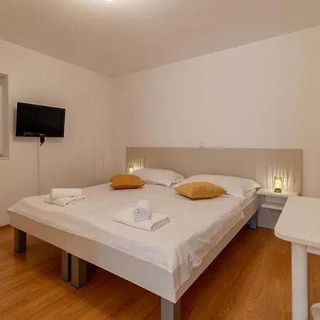 Apartment Leonarda