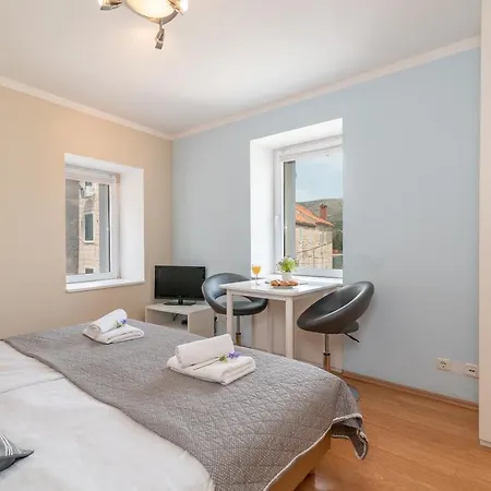 Leonarda Apartman Trogir
