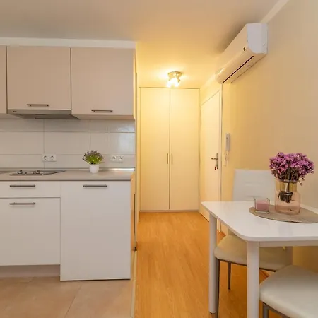 Leonarda Lägenhet *