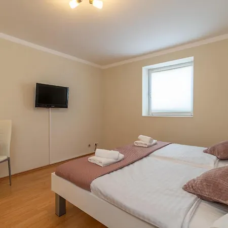 Leonarda Apartment Trogir
