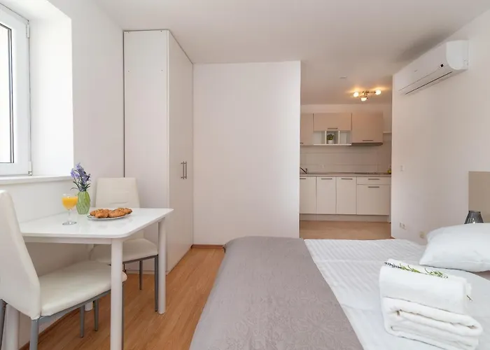 Apartament Leonarda *